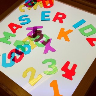 Panel Edukacyjny Skrzynia LED Sensoryczna + Zestaw Akcesoriów MASTERKIDZ / szkoła przedszkole