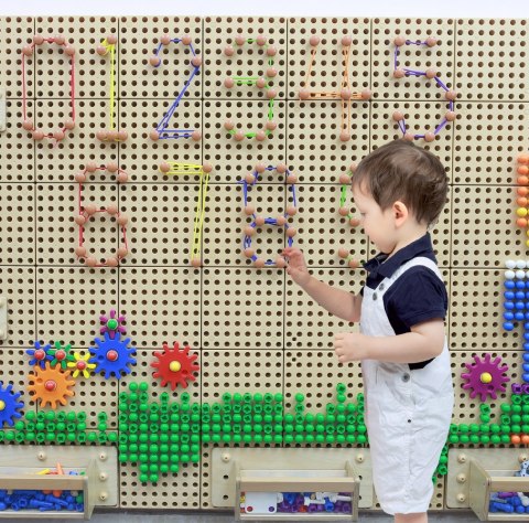 Drewniana Tablica Naukowa STEM dla dzieci Wolnostojąca XXL w Kształcie Domu + Akcesoria MASTERKIDZ