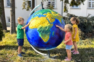 Duży Edukacyjny Globus Szkolny Trójwymiarowy fi90 Sensoryczne place zabaw | Placówki Edukacyjne