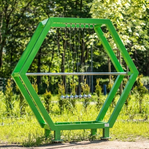 Kołyska Newtona na plac zabaw | Fizyka dla dzieci | Wyposażenie edukacyjne | Nauka i Zabawa