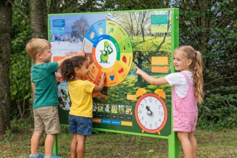 Tablica Edukacyjna 4 Pory Roku - ekopracownia dla dzieci na podwórko | Nauka i Zabawa