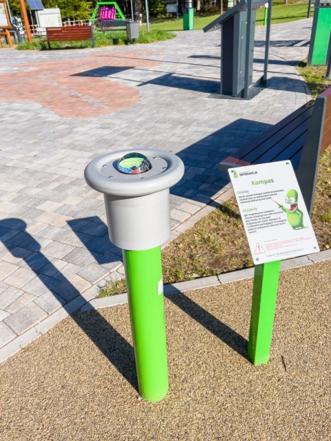 Edukacyjny KOMPAS na Plac Zabaw z platformą QR+