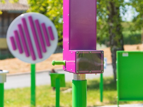 Peryskop dla dzieci na Plac Zabaw z platformą edukacyjną QR+ | wyposażenie placówki edu | Nauka i zabawa