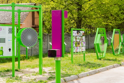 Peryskop dla dzieci na Plac Zabaw z platformą edukacyjną QR+ | wyposażenie placówki edu | Nauka i zabawa